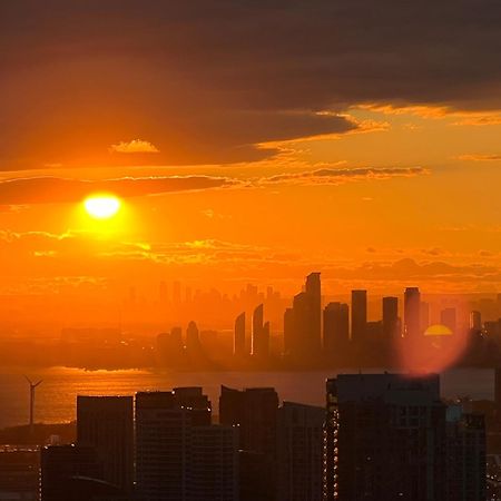 Presidential Suite Heart Of Downtown With Stunning View Toronto Zewnętrze zdjęcie